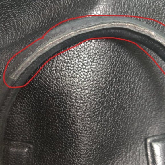 Vintage Michael Kors Black Leather Purse. Multiple Pockets. Sturdy Stitching. - Picture 4 of 10